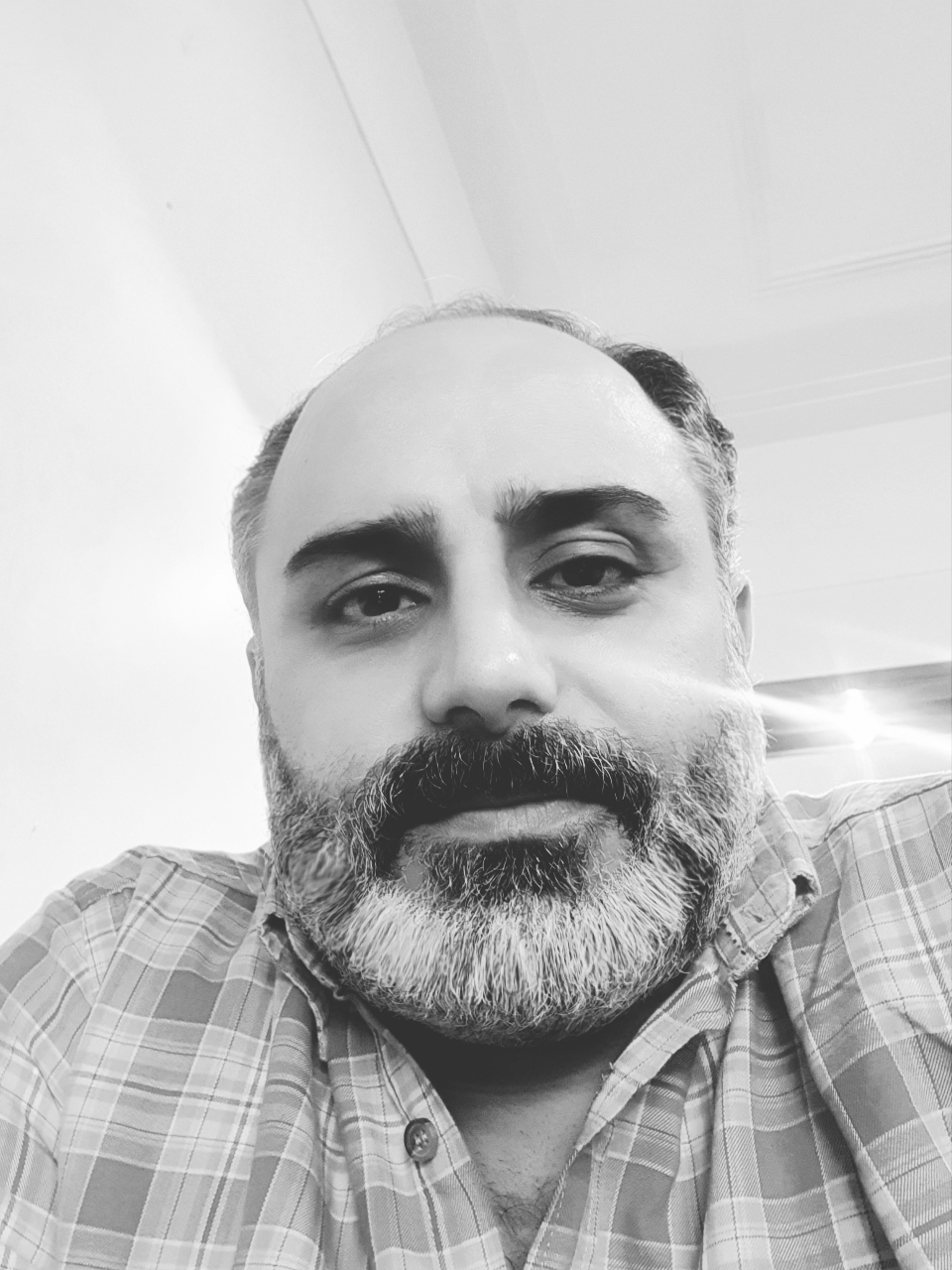 راه رفتن بر لبه تیغ